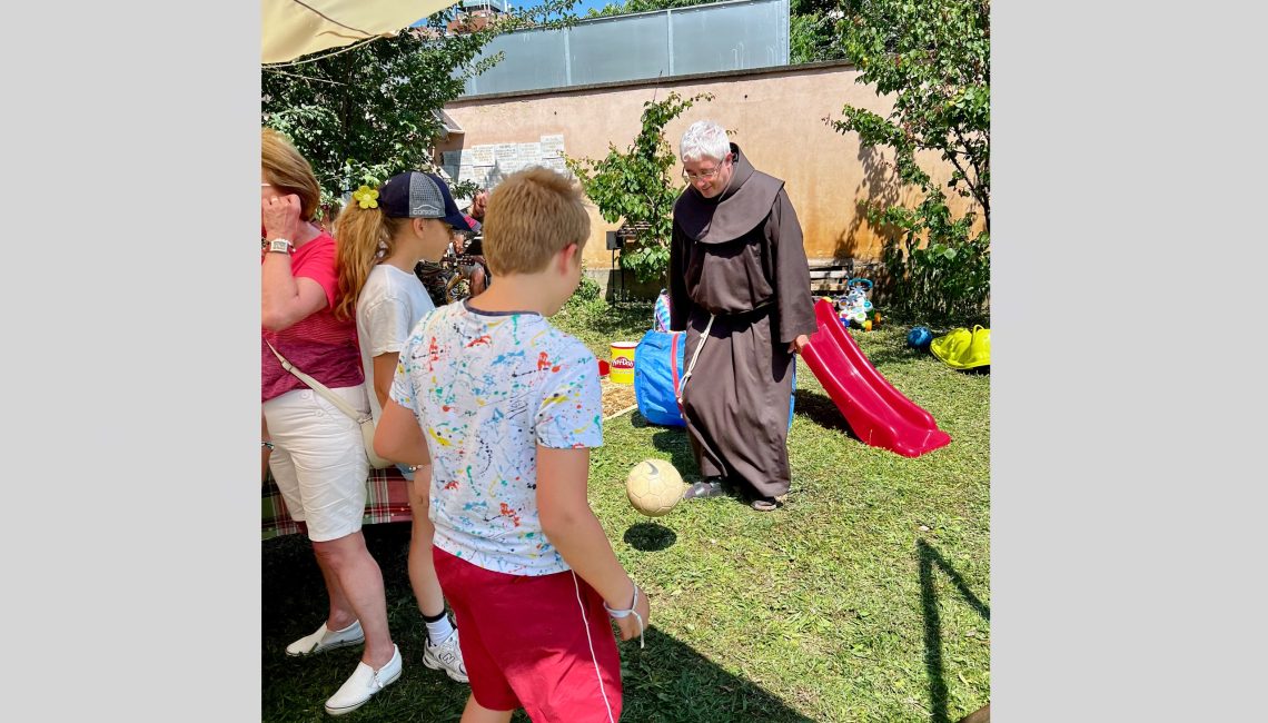 háttér szent antal 4