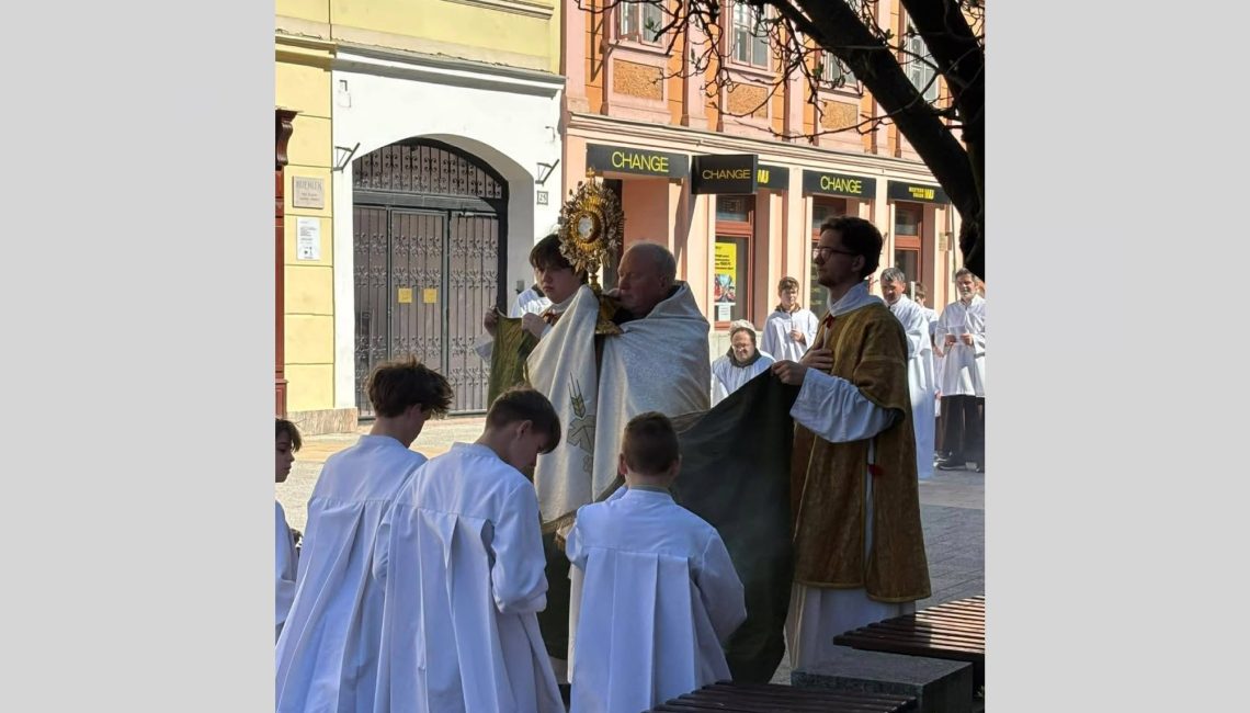 háttér szent antal 4