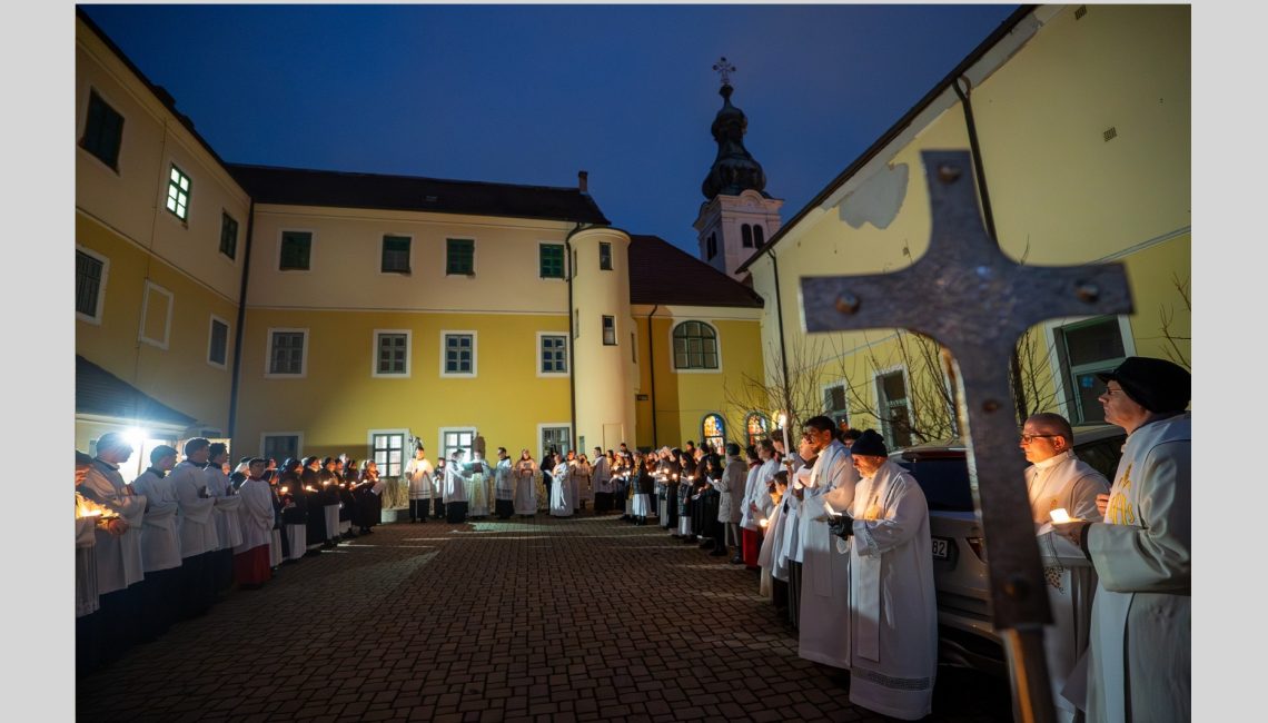 háttér szent antal 4 széles