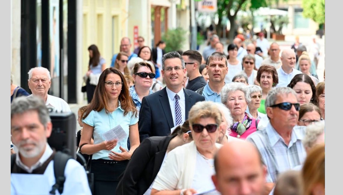 háttér szent antal 4 széles