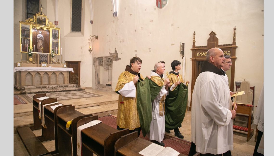 háttér szent antal 4 széles