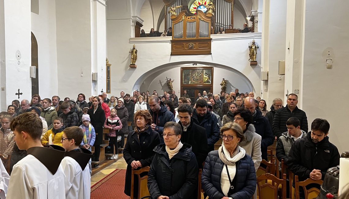 háttér szent antal 4 széles